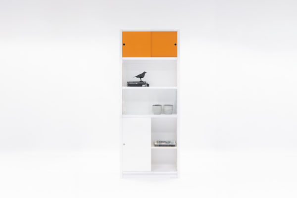 Lundia kast met schuifdeuren en schappen